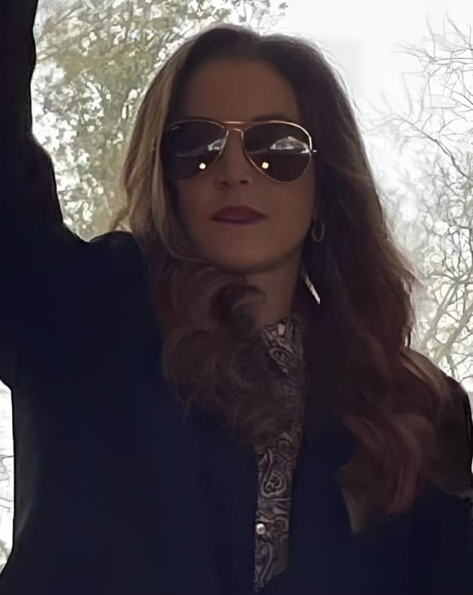 lisa marie presley net worth 2